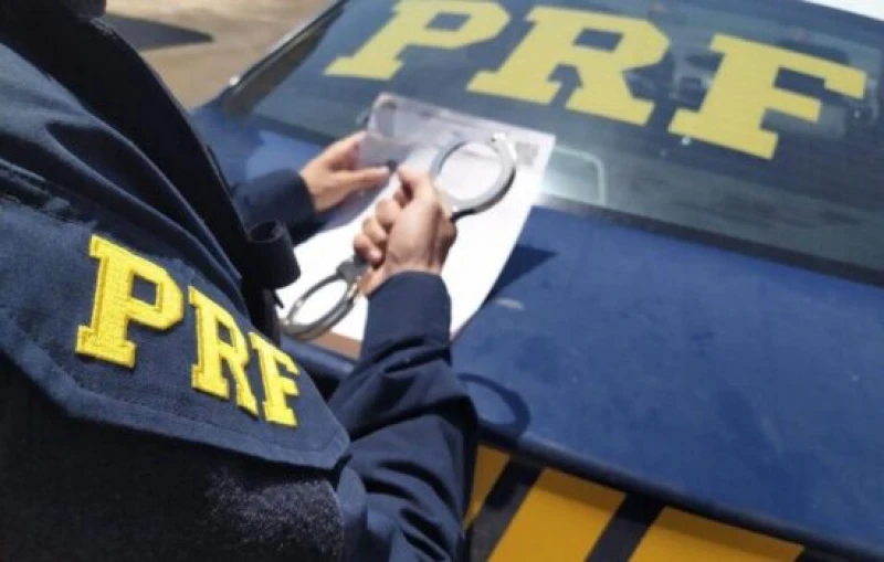  Homem condenado a 17 anos por abusar da sobrinha é capturado pela PRF