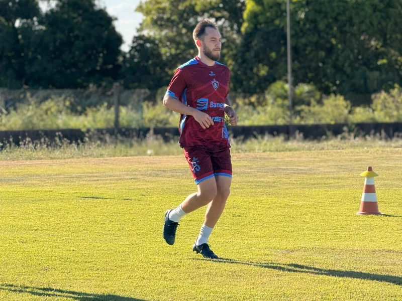 Reforços se apresentam e Itabaiana retoma treinamentos no CT da Serra  Subtítulo: