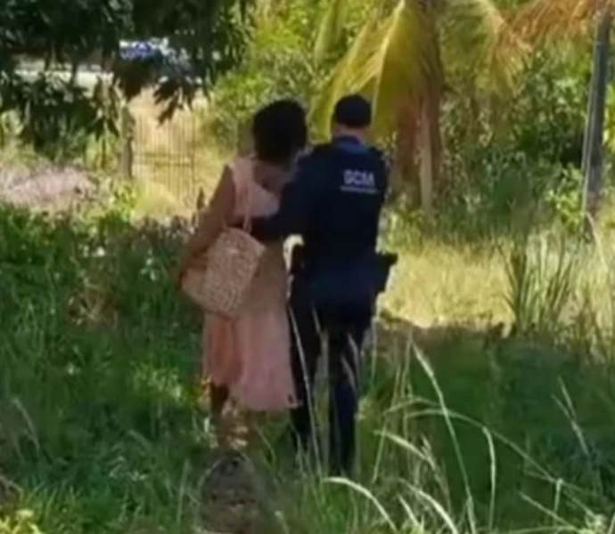 Mulher de 45 anos é resgatada após fugir de agressão e se esconder em área de mata