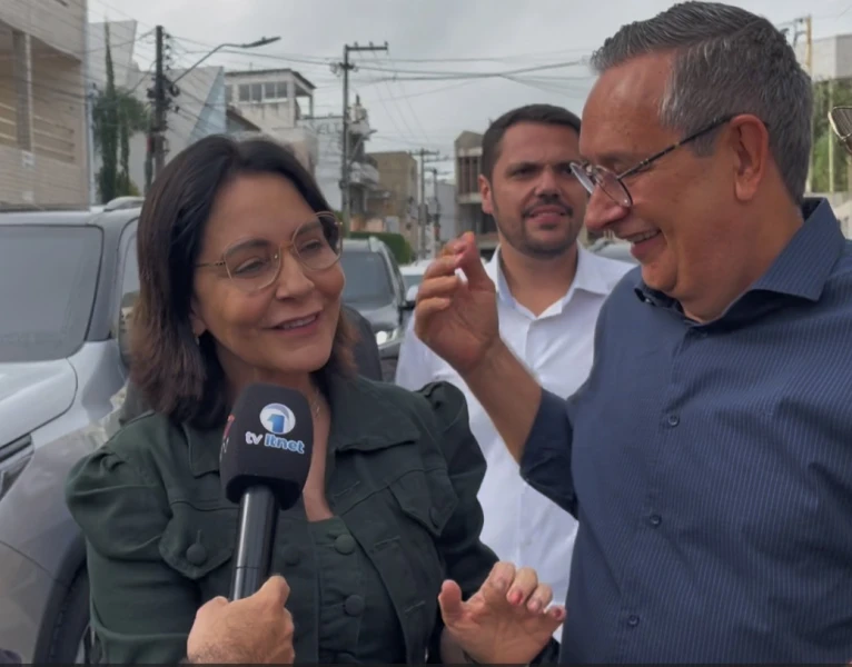 Clima de decisão: Emília, Eduardo Amorim e André Davi chegam à casa de Valmir antes de anúncio