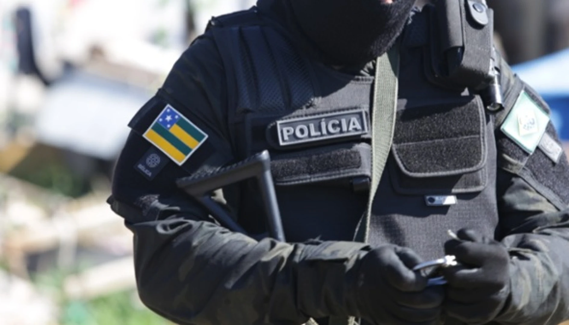 Polícia Civil prende homem com documento falso durante atendimento em delegacia da capital