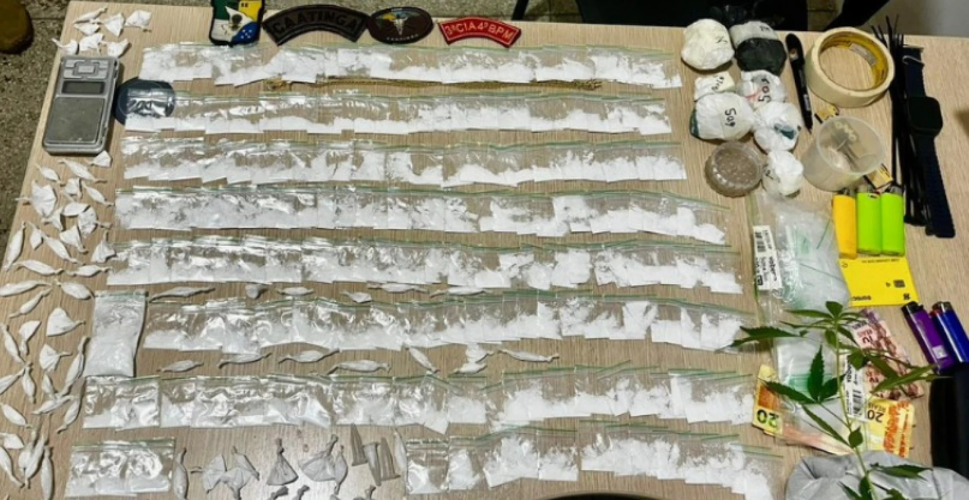 Ação policial apreende drogas e conduz suspeito por tráfico em Nossa Senhora da Glória